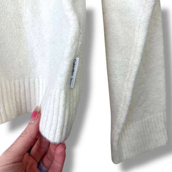 Calvin Klein Jeans Cream Ribbed Oversized Mock Neck Wide Sleeves Sweater Small - Picture 3 of 7